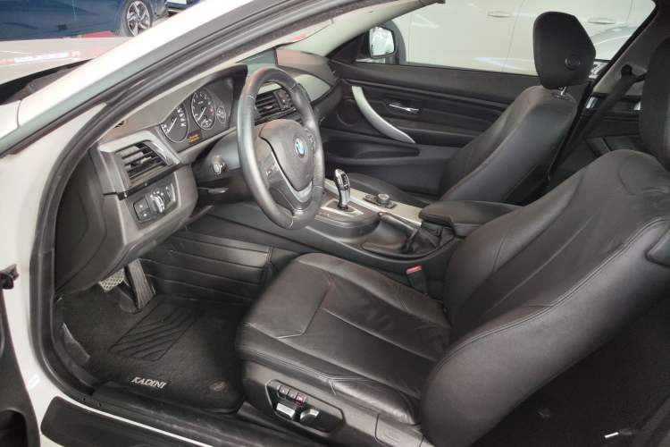 Used BMW 4 Series 2016 420i Fashion Model Left Front Seat