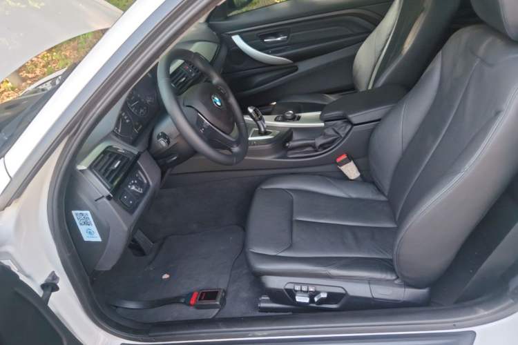 Used BMW 4 Series 2016 420i Fashion Model Left Front Seat