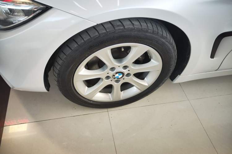 Used BMW 4 Series 2016 420i Fashion Model Left Front Wheel Hub