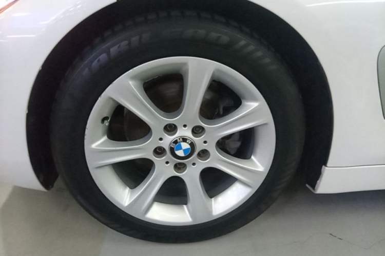 Used BMW 4 Series 2016 420i Convertible Fashion Model Left Front Wheel Hub