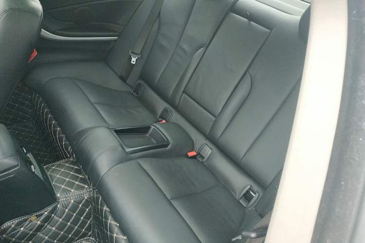 Used BMW 4 Series 2016 430i Design Package Model Left Rear Seat