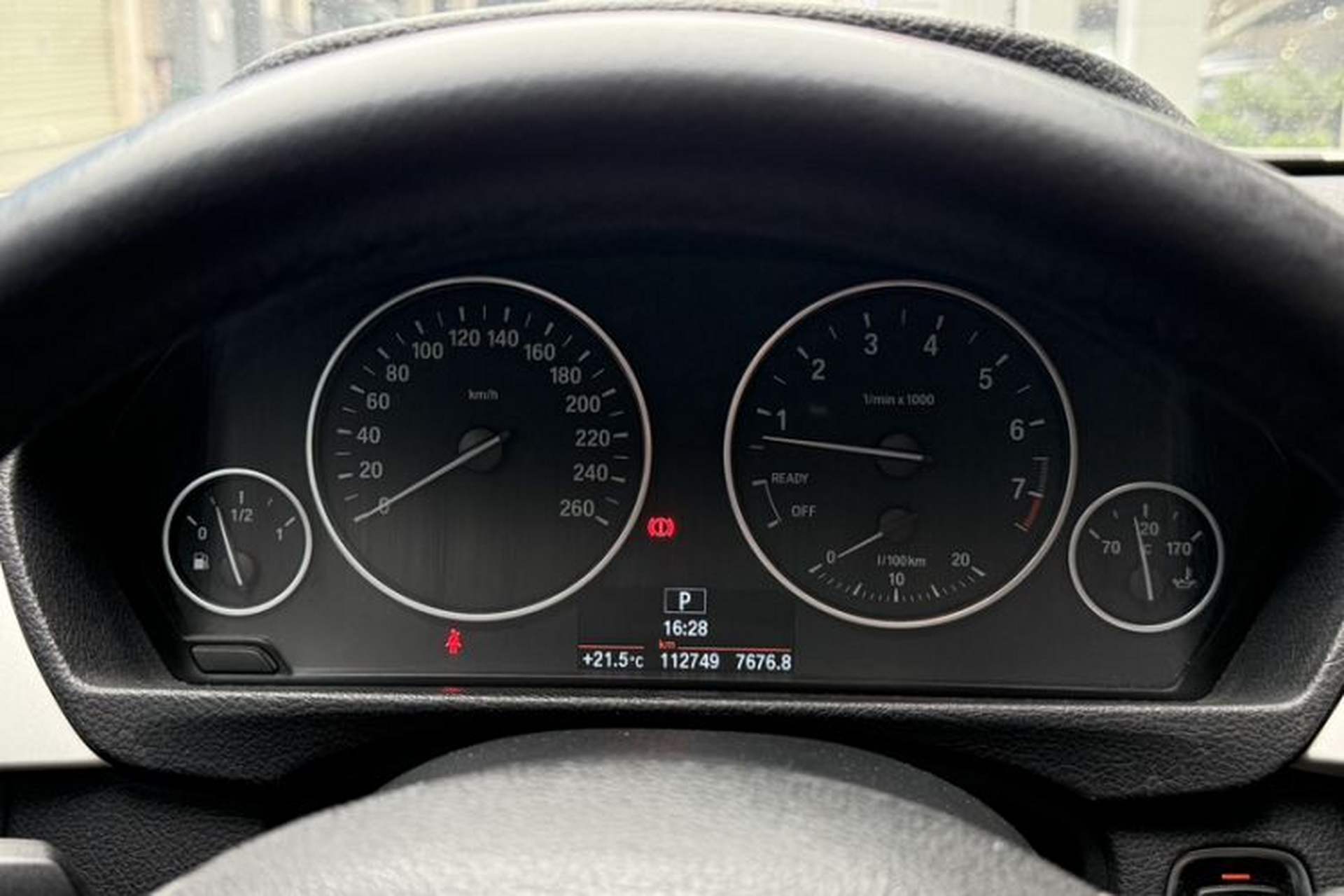 Used BMW 4 Series 2016 420i Gran Coupe Active Edition Odometer Close Up