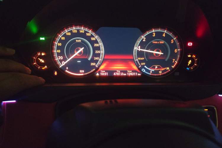 Used BMW 4 Series  Odometer Close Up