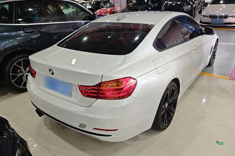 Used BMW 4 Series 2016 420i Design Package Model Rear Right 45 Deg