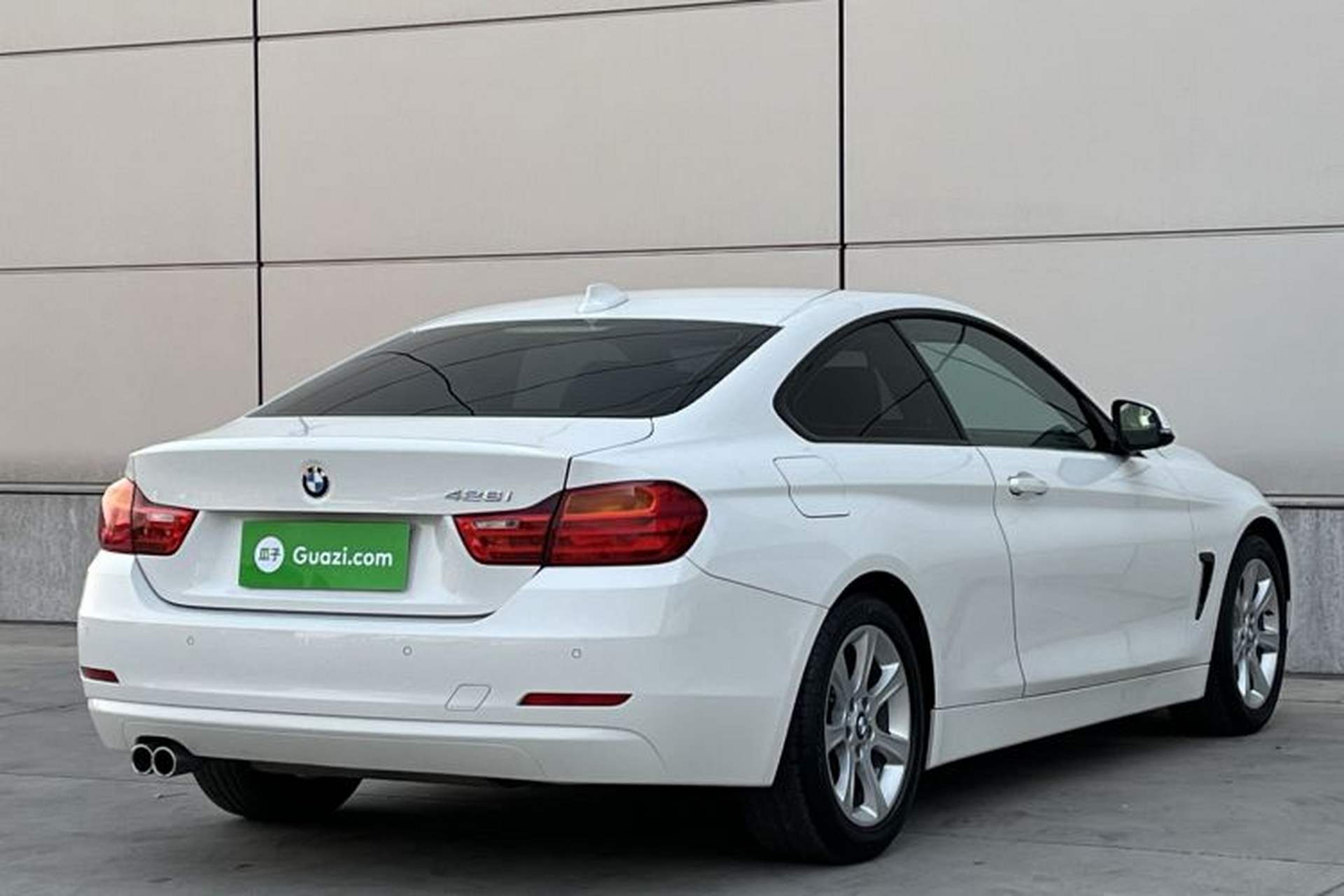 Used BMW 4 Series 2016 420i Fashion Model Rear Right 45 Deg