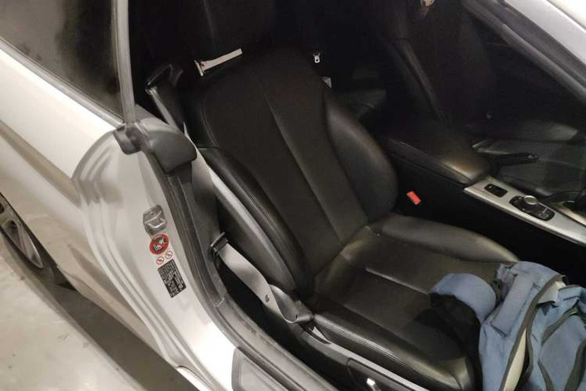 Used BMW 4 Series 2016 420i Convertible Fashion Model Right Front Seat