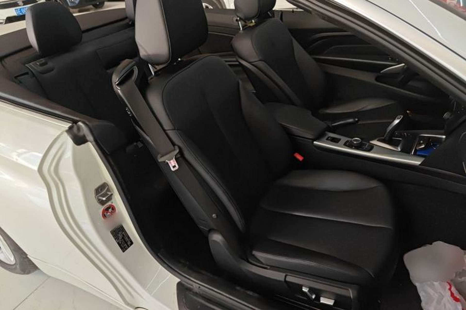 Used BMW 4 Series 2016 420i Convertible Fashion Model Right Front Seat