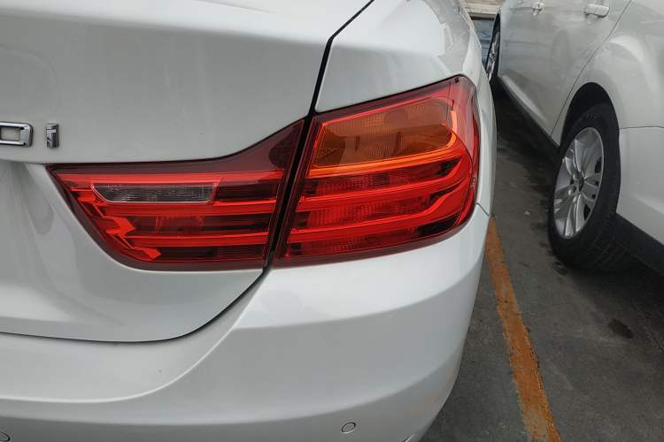 Used BMW 4 Series 2016 430i Design Package Model Right Rear Taillight