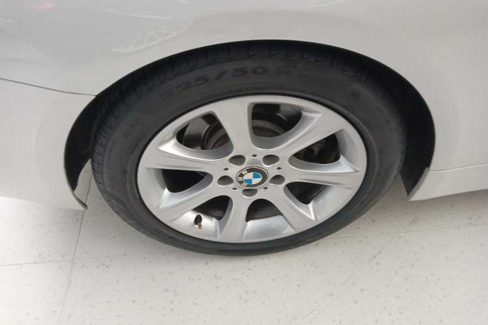 Used BMW 4 Series 2016 420i Convertible Fashion Model Right Rear Wheel Hub