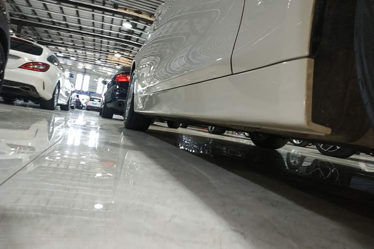 Used BMW 4 Series 2016 420i Fashion Model Right Side Sill