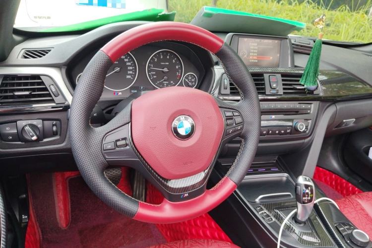 Used BMW 4 Series 2016 420i Convertible Fashion Model Steering Wheel