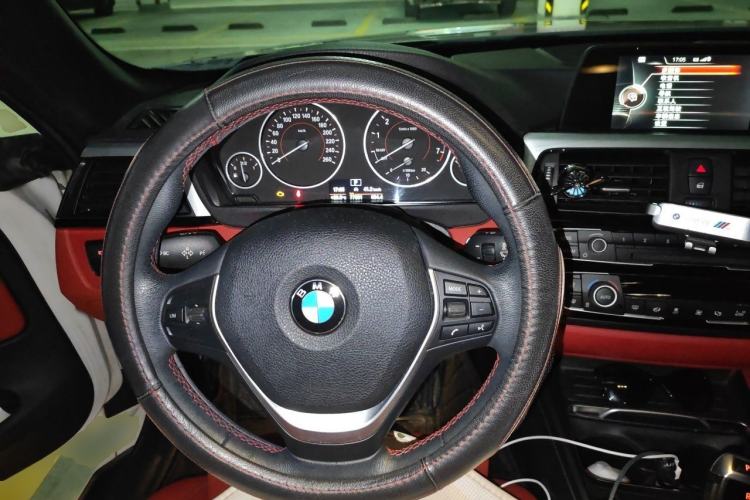 Used BMW 4 Series 2016 420i Convertible Design Package Edition Steering Wheel