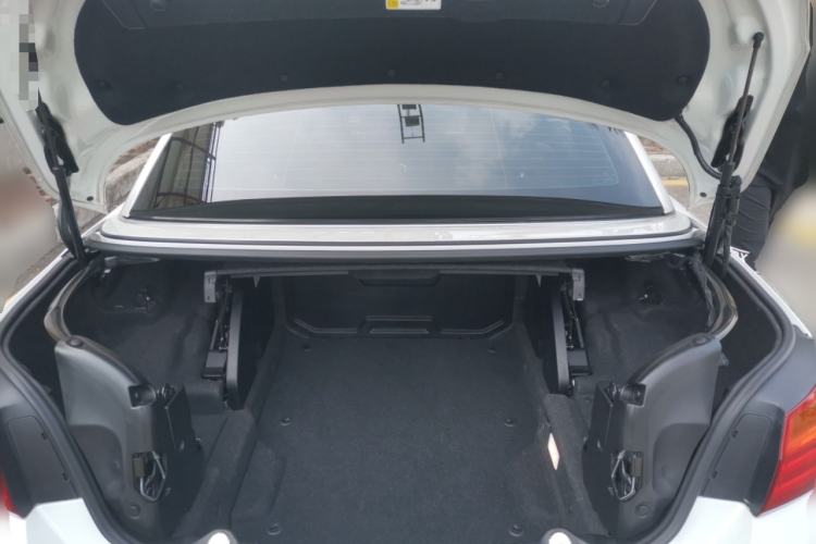 Used BMW 4 Series 2016 420i Convertible Fashion Model Trunk