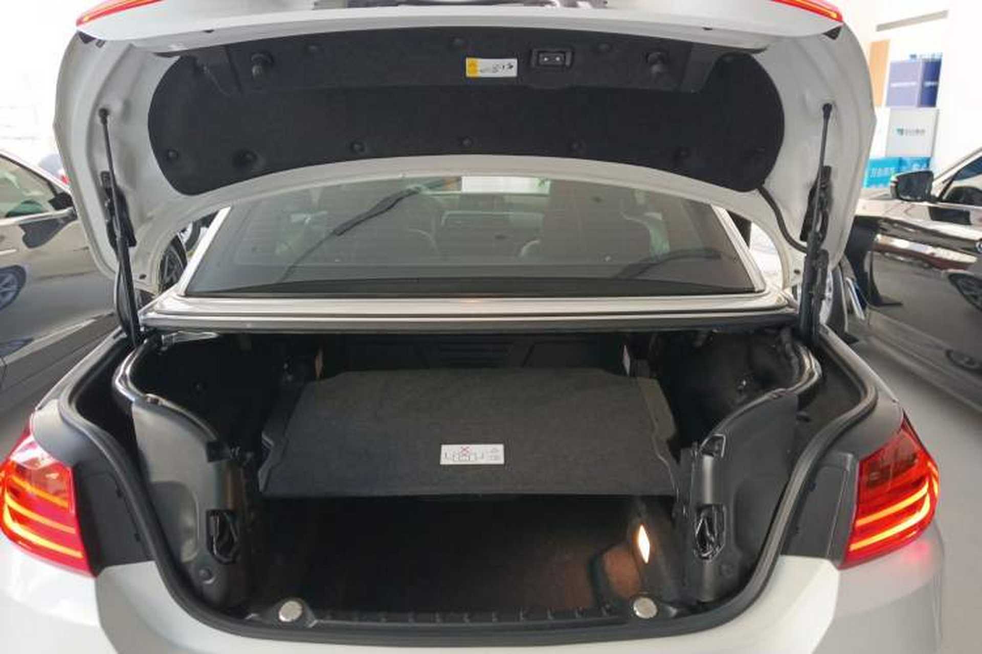 Used BMW 4 Series 2016 420i Convertible Fashion Model Trunk