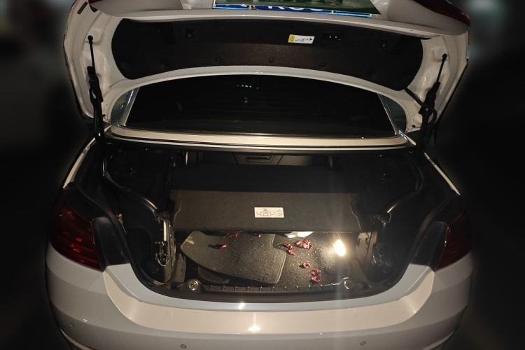 Used BMW 4 Series 2016 420i Convertible Fashion Model Trunk