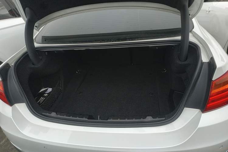 Used BMW 4 Series 2016 430i Design Package Model Trunk