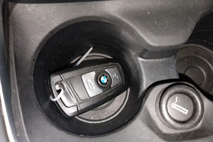 Used BMW 4 Series 2016 420i Fashion Model Vehicle Key
