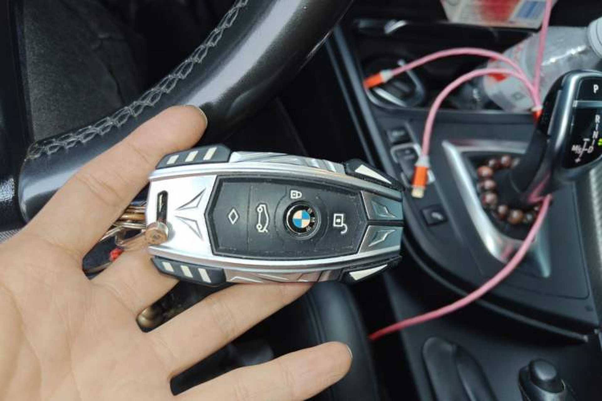 Used BMW 4 Series 2016 420i Convertible Design Package Edition Vehicle Key