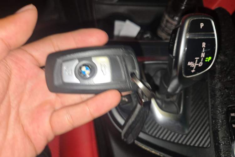 Used BMW 4 Series  Vehicle Key