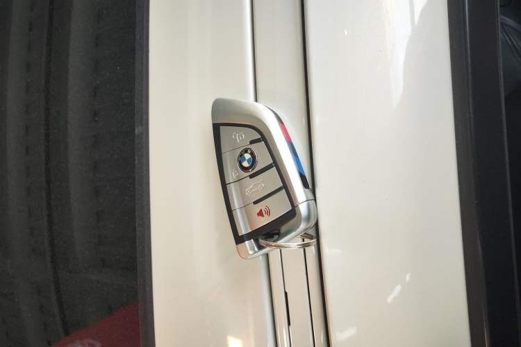 Used BMW 4 Series 2016 420i Fashion Model Vehicle Key