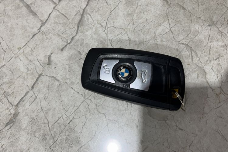 Used BMW 4 Series 2016 420i Fashion Model Vehicle Key