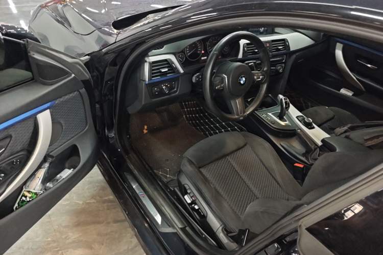 Used BMW 4 Series 2017 425i Gran Coupe Leading Model with M Sport Package Driver Seat