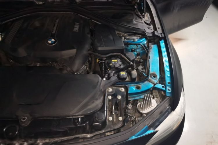 Used BMW 4 Series 2017 425i Gran Coupe Leading Model with M Sport Package Engine Bay Left