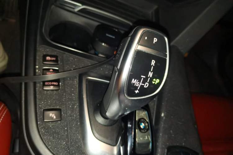 Used BMW 4 Series 2017 425i Gran Coupe Leading Model with M Sport Package Gear Lever
