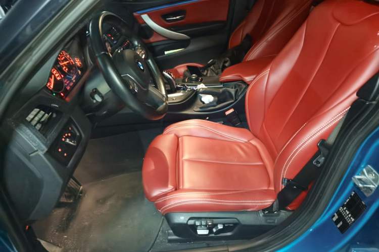 Used BMW 4 Series 2017 425i Gran Coupe Leading Model with M Sport Package Left Front Seat