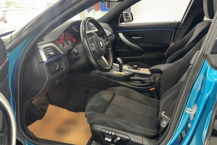 Used BMW 4 Series 2017 425i Gran Coupe Leading Model with M Sport Package Left Rear Seat