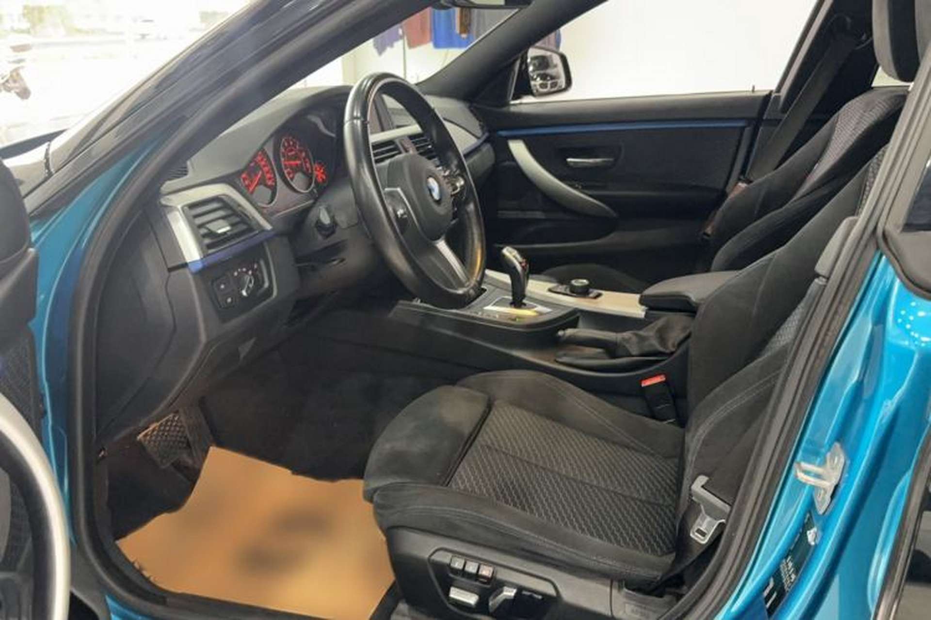 Used BMW 4 Series 2017 425i Gran Coupe Leading Model with M Sport Package Left Rear Seat