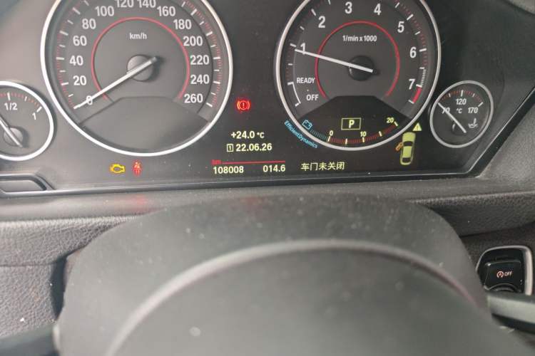Used BMW 4 Series 2017 425i Gran Coupe Leading Model with M Sport Package Odometer Close Up