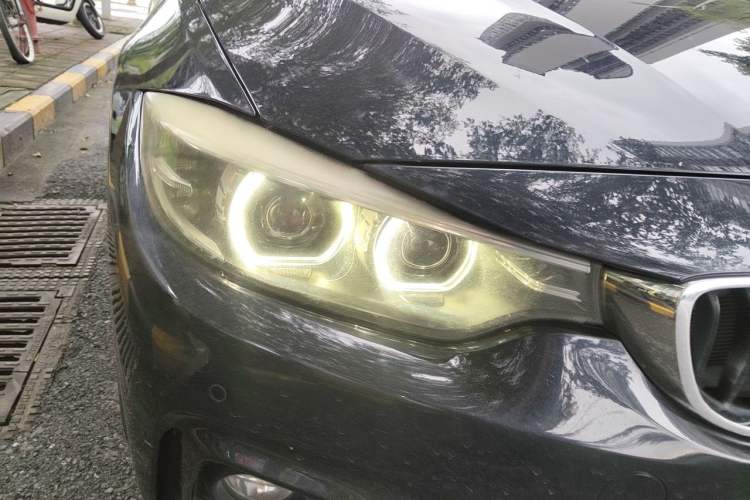 Used BMW 4 Series 2017 425i Gran Coupe Luxury M Sport Package Right Front Headlight