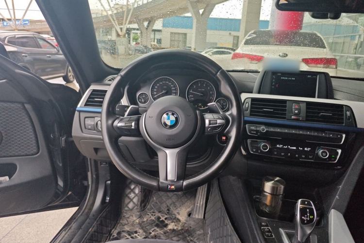 Used BMW 4 Series 2017 425i Gran Coupe Leading Model with M Sport Package Steering Wheel