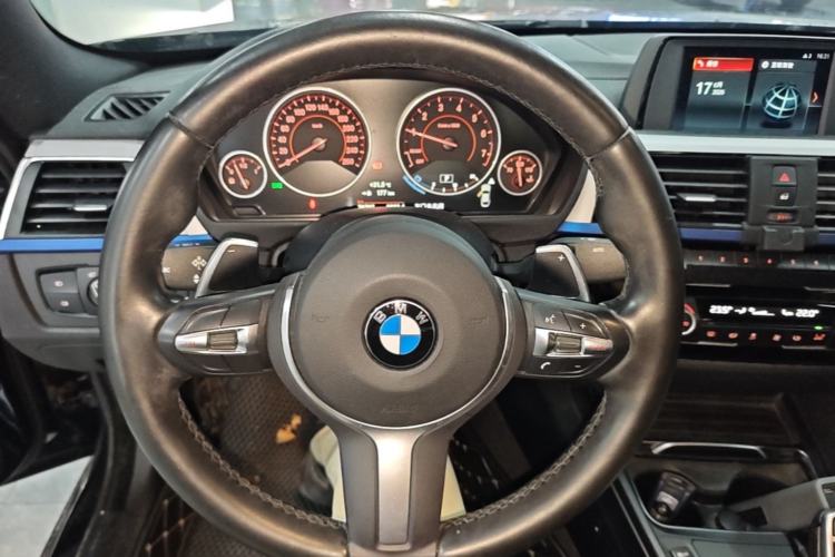 Used BMW 4 Series 2017 425i Gran Coupe Leading Model with M Sport Package Steering Wheel