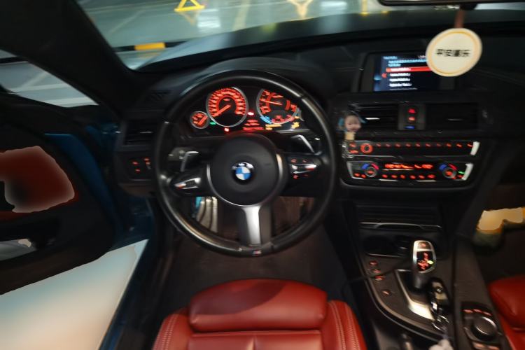 Used BMW 4 Series 2017 425i Gran Coupe Leading Model with M Sport Package Steering Wheel