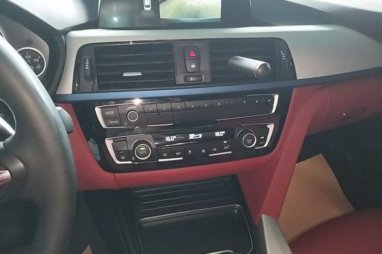 Used BMW 4 Series 2017 425i M Sport Package Audio And AC Panel
