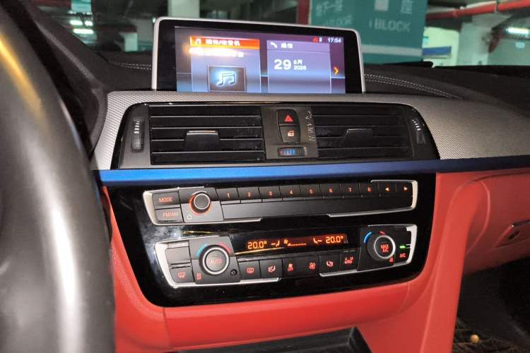 Used BMW 4 Series 2017 425i M Sport Package Audio And AC Panel