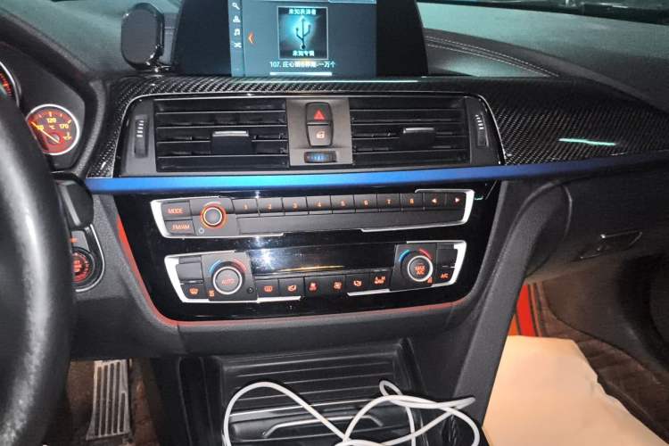 Used BMW 4 Series 2017 425i Convertible M Sport Package Audio And AC Panel