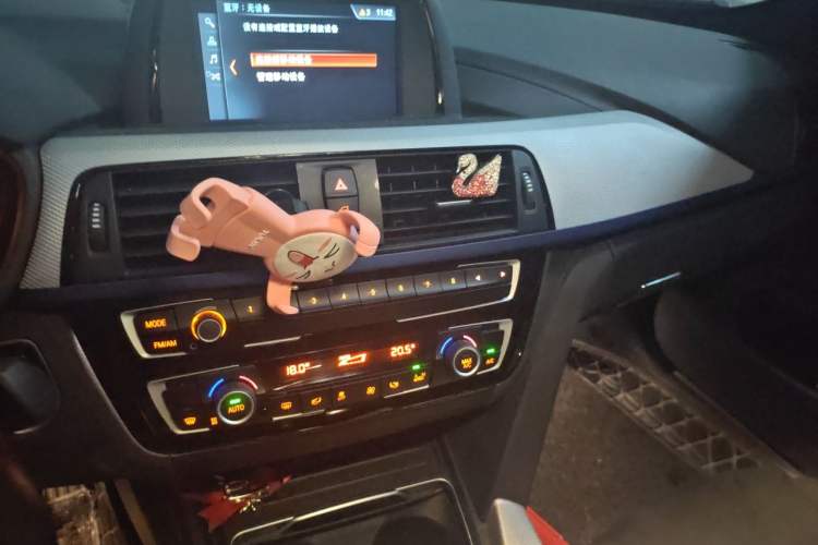 Used BMW 4 Series 2017 425i Gran Coupe Leading Model with M Sport Package Audio And AC Panel