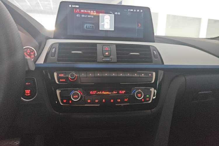 Used BMW 4 Series 2017 425i Gran Coupe Leading Model with M Sport Package Audio And AC Panel