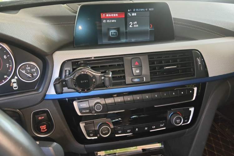 Used BMW 4 Series 2017 425i M Sport Package Audio And AC Panel