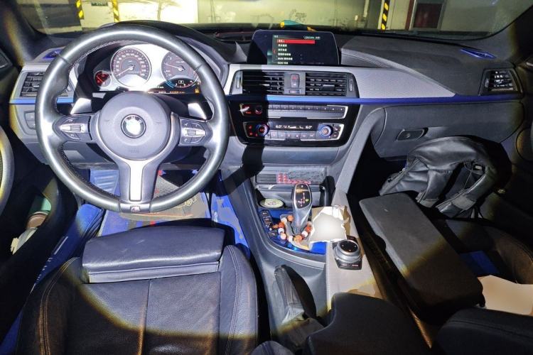 Used BMW 4 Series 2017 425i Gran Coupe Luxury M Sport Package Center Console