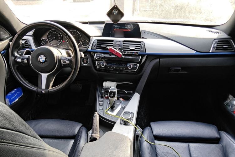 Used BMW 4 Series 2017 425i M Sport Package Center Console