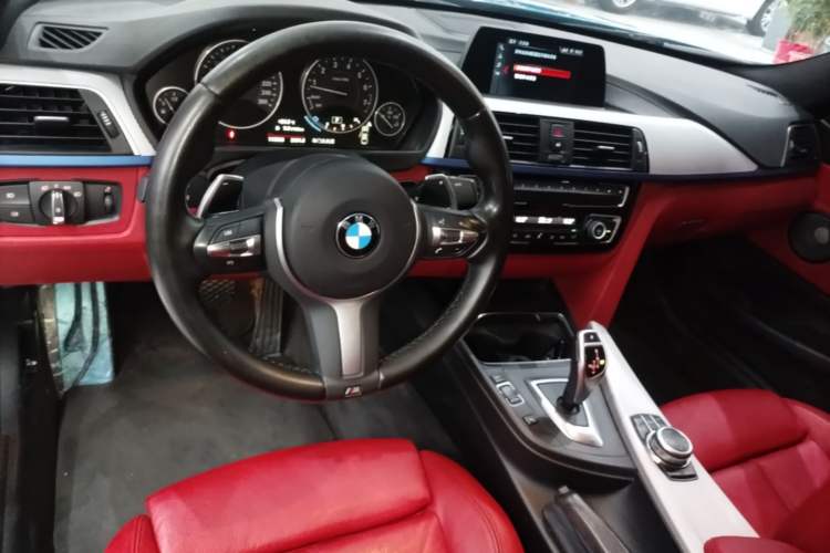 Used BMW 4 Series 2017 425i M Sport Package Center Console