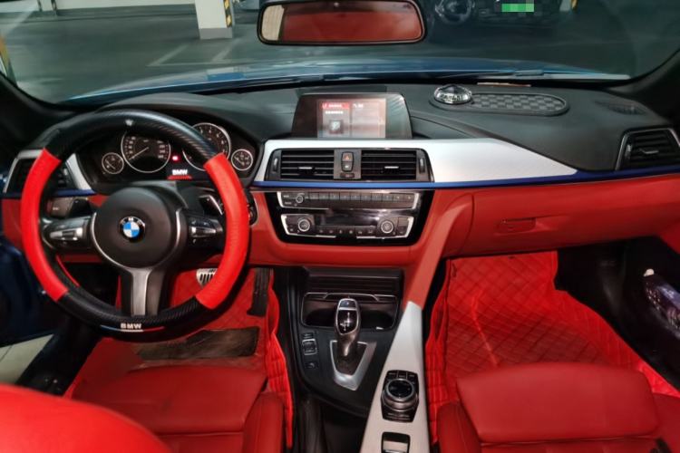 Used BMW 4 Series 2017 425i Convertible M Sport Package Center Console