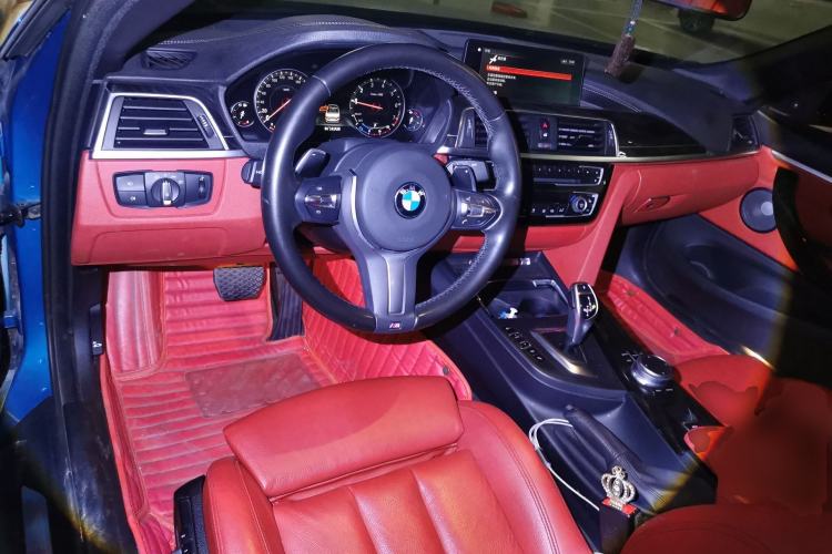 Used BMW 4 Series 2017 430i Convertible M Sport Package Center Console