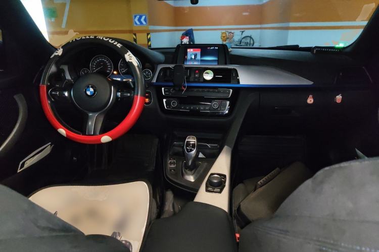 Used BMW 4 Series 2017 425i Gran Coupe Leading Model with M Sport Package Center Console