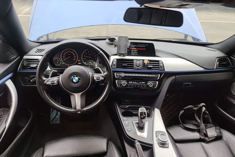 Used BMW 4 Series 2017 425i Gran Coupe Luxury M Sport Package Center Console