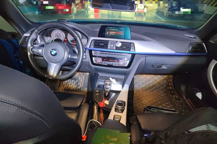 Used BMW 4 Series 2017 425i Convertible M Sport Package Center Console